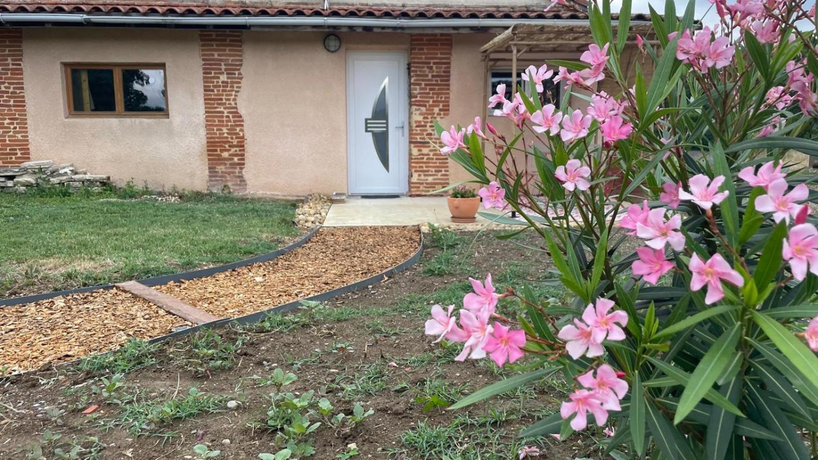 Le Gite De Cousal Esperce Exterior photo